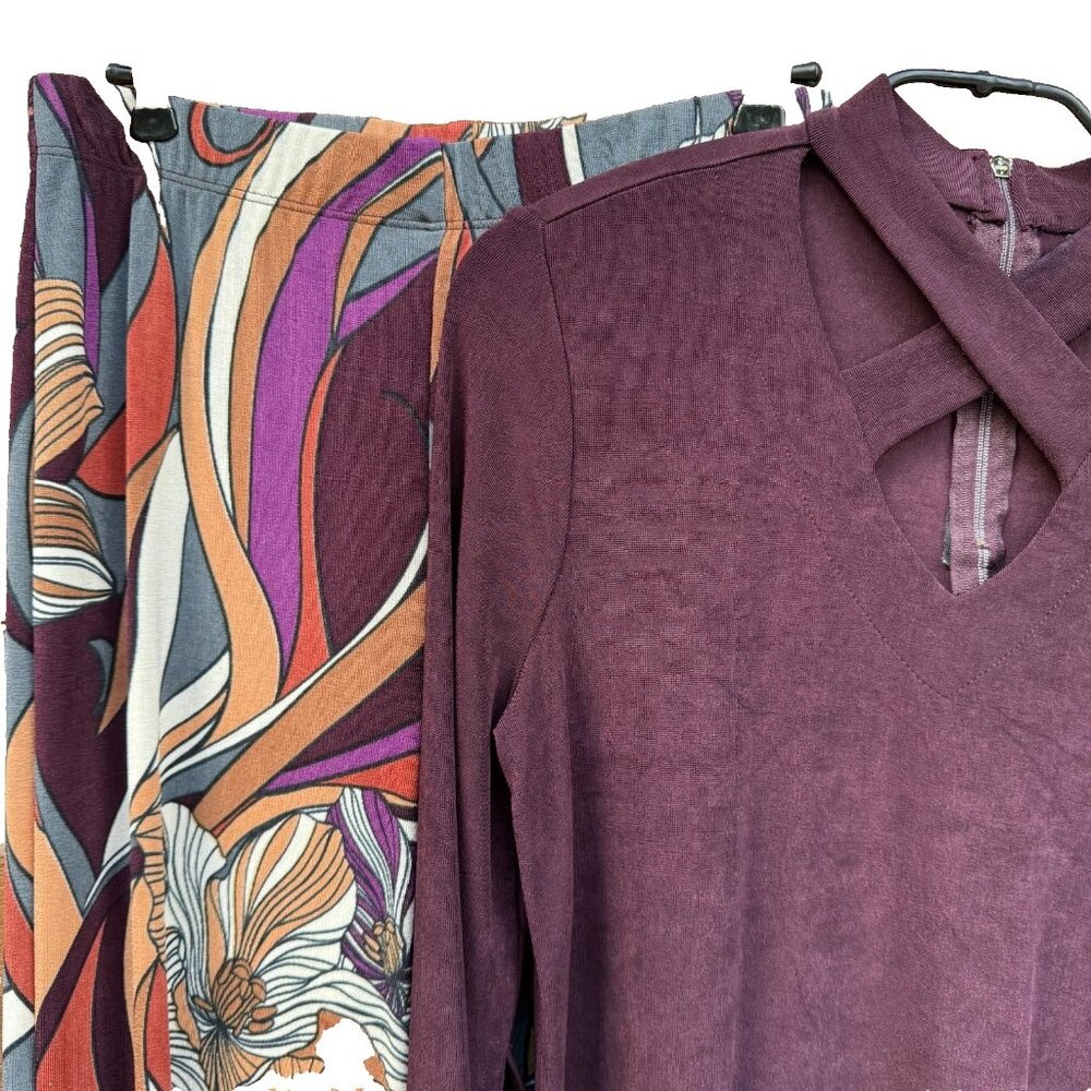 CHICO’s 2-pc Outfit. Travelers Palazzo Pants & Top.  Burgundy Floral Baroque Sz